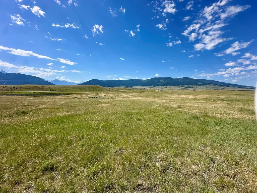 Tract 4 Northern Lights Road Livingston MT 59047