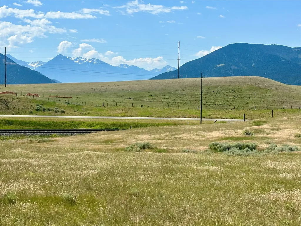 Tract 4 Northern Lights Road Livingston MT 59047