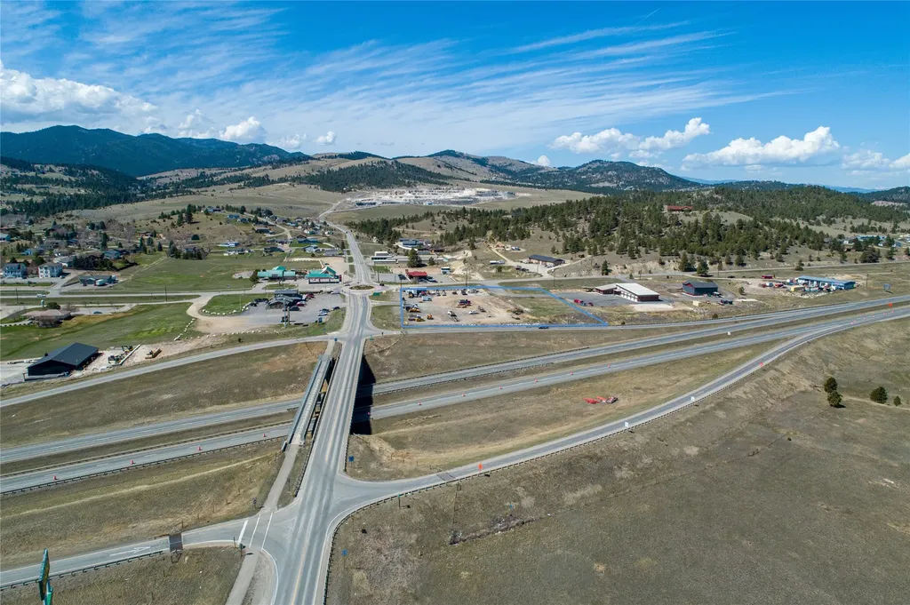 1196 Mount Highway 282 Clancy MT 59634