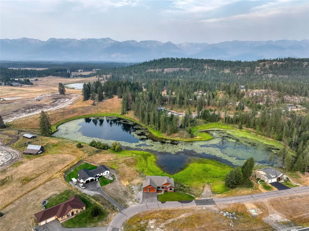 29 Bear Paw Loop Bigfork MT 59911