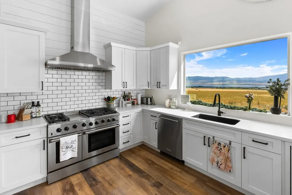 8 Wall Street Townsend MT 59644