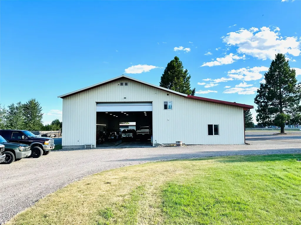 5445 Us Highway 2 W Columbia Falls MT 59912