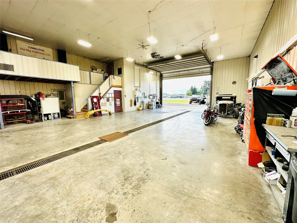 5445 Us Highway 2 W Columbia Falls MT 59912