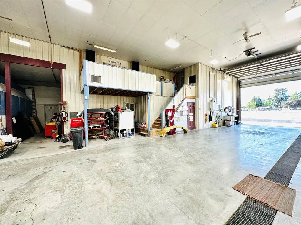 5445 Us Highway 2 W Columbia Falls MT 59912