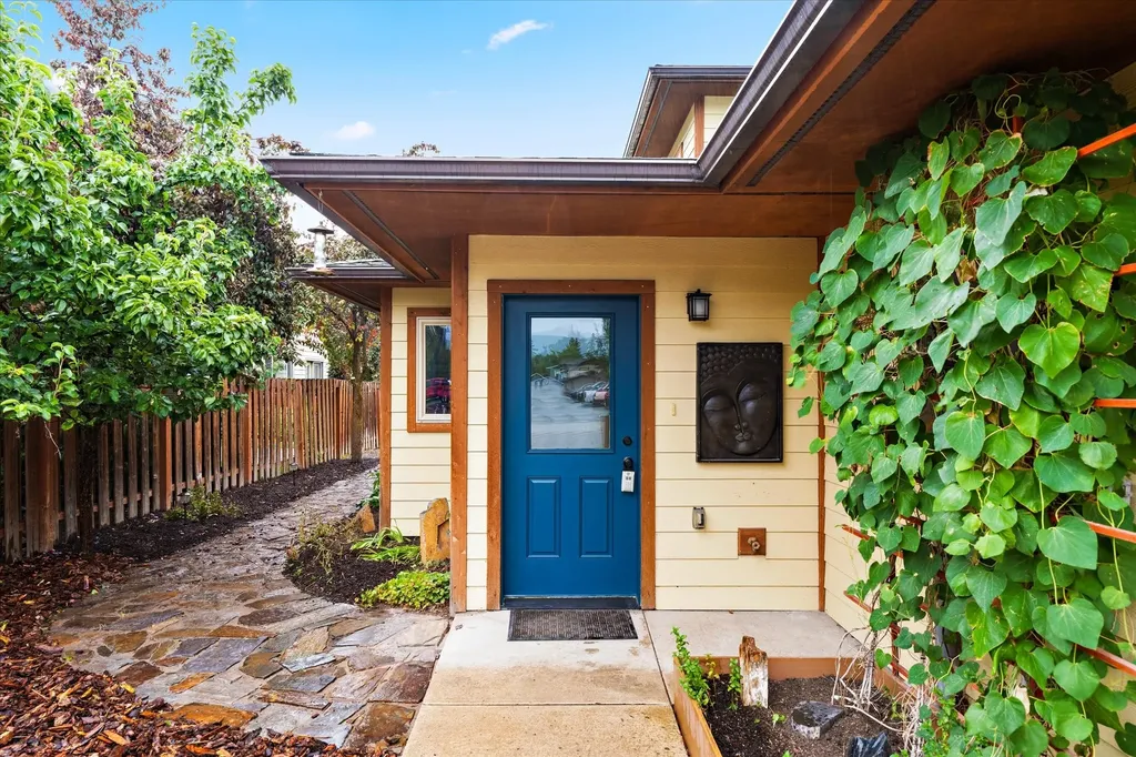 123 Colorado Avenue Whitefish MT 59937