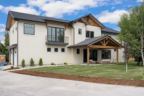 5082 Portage Way Whitefish MT 59937