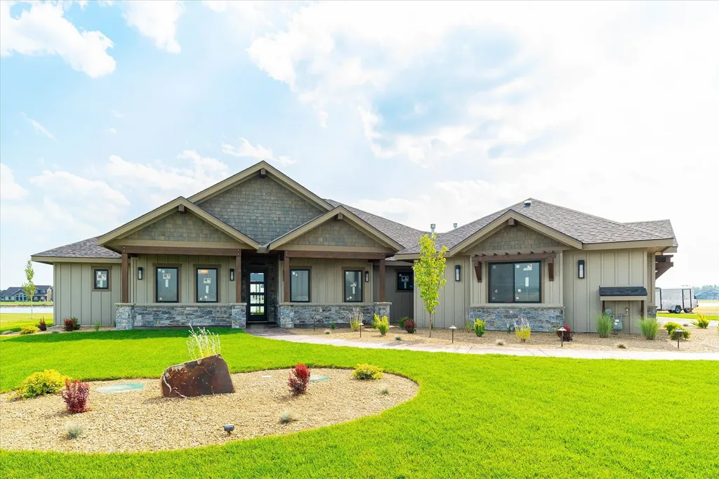 205 Rosewater Loop Kalispell MT 59901