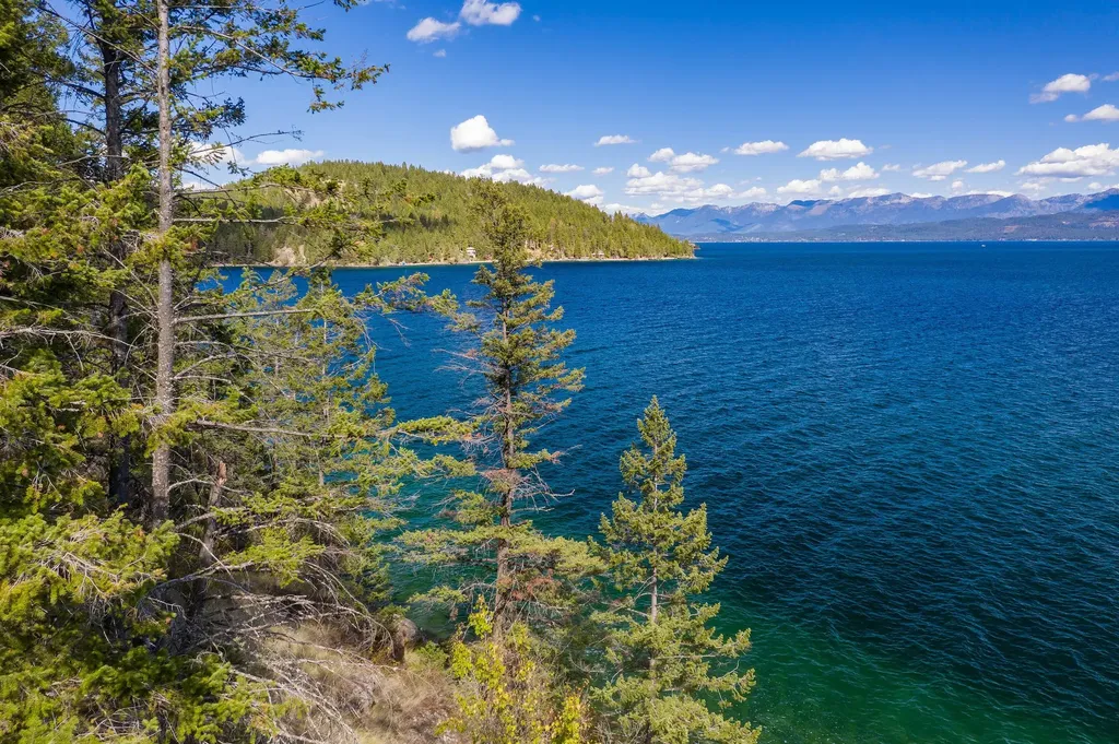 633 Hughes Bay Road Lakeside MT 59922