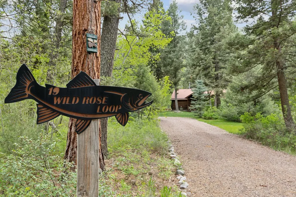 19 Wild Rose Loop Philipsburg MT 59858