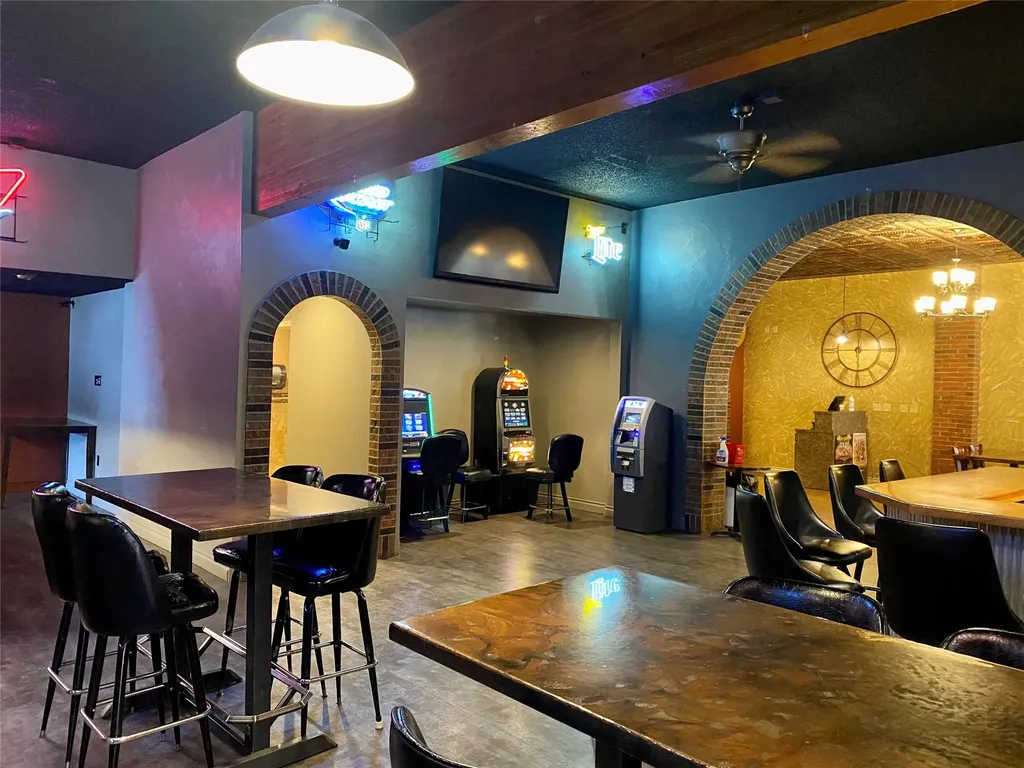 239 Main Street Shelby MT 59474
