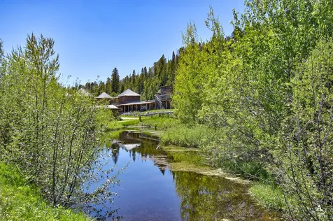 8610 Us Highway 12 Helena MT 59601