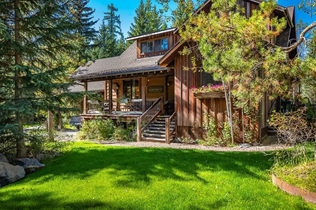 97 Aspen Bluff Drive Whitefish MT 59937
