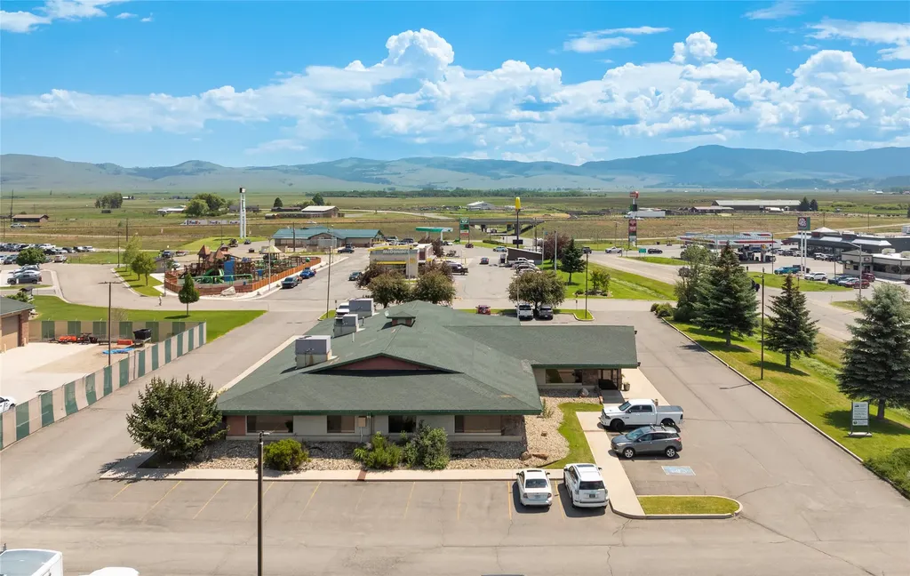 1002 Hollenback Lane Deer Lodge MT 59722