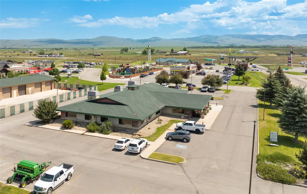 1002 Hollenback Lane Deer Lodge MT 59722