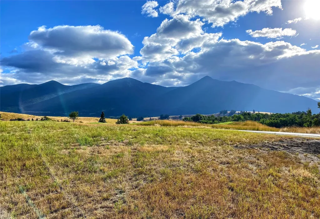 303 Heron Road Eureka MT 59917