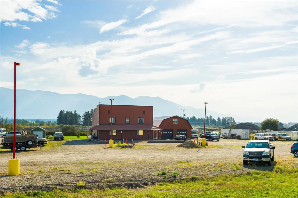 4765 & 4775 Highway 2 W Columbia Falls MT 59912