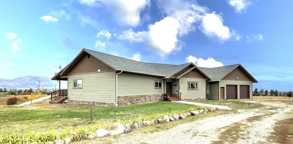 1138 Hamilton Heights Road Corvallis MT 59828