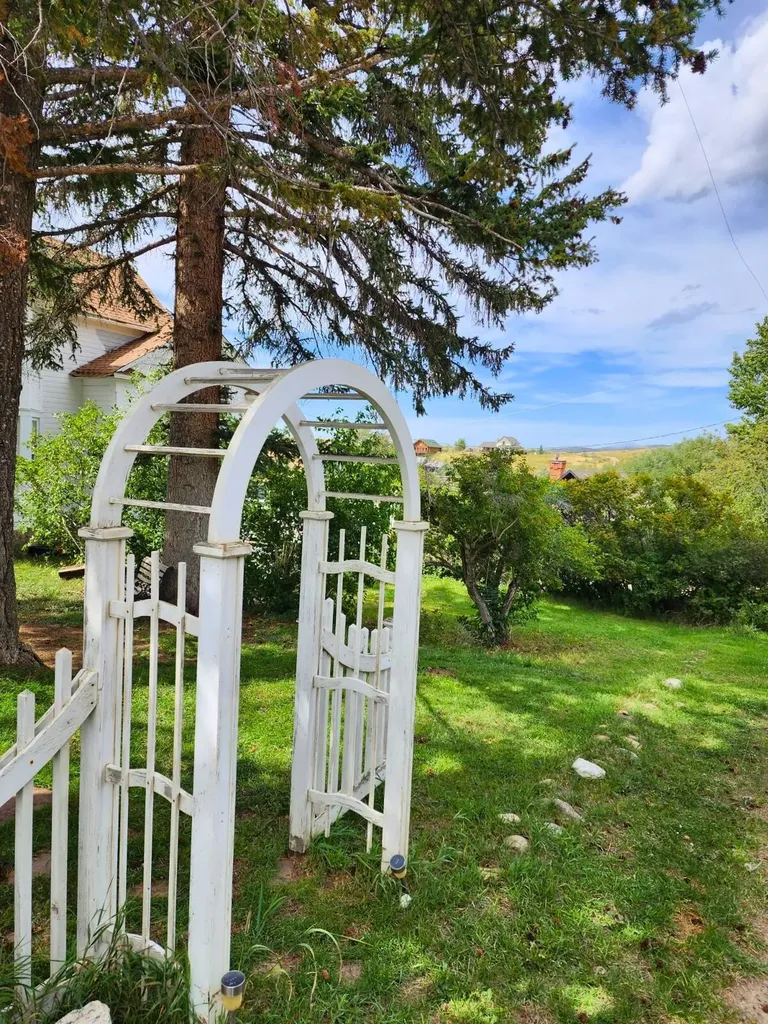 115 E Idaho Street Virginia City MT 59755