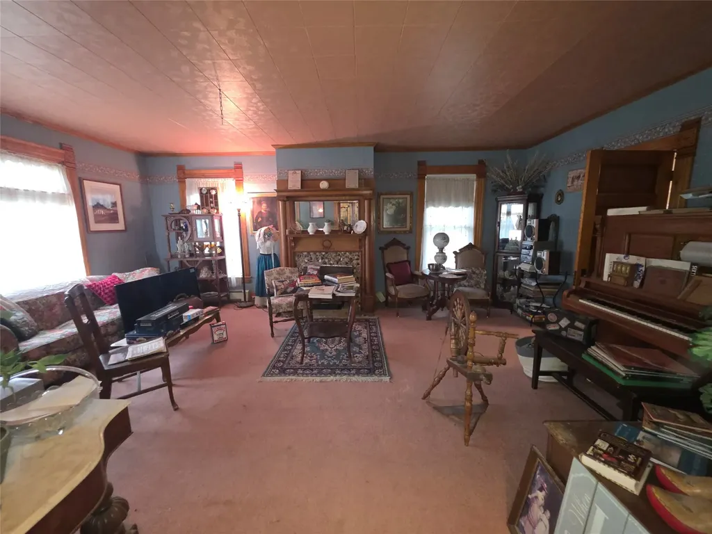 115 E Idaho Street Virginia City MT 59755