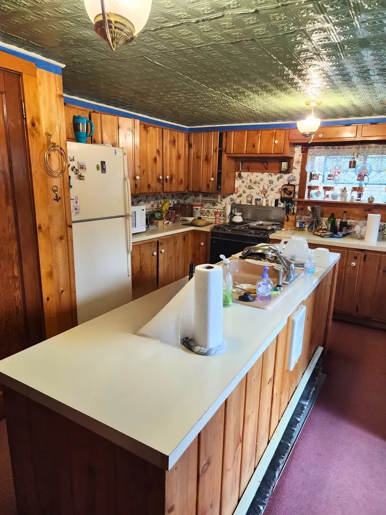 115 E Idaho Street Virginia City MT 59755