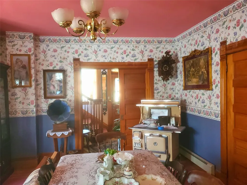 115 E Idaho Street Virginia City MT 59755