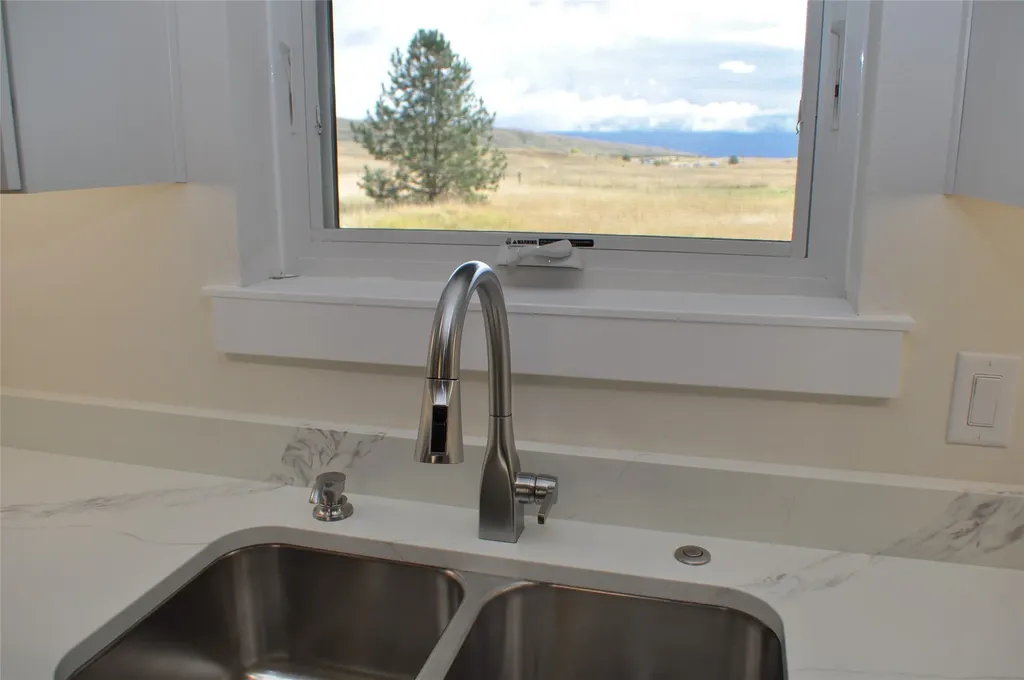 32994 Meadow Road Polson MT 59860