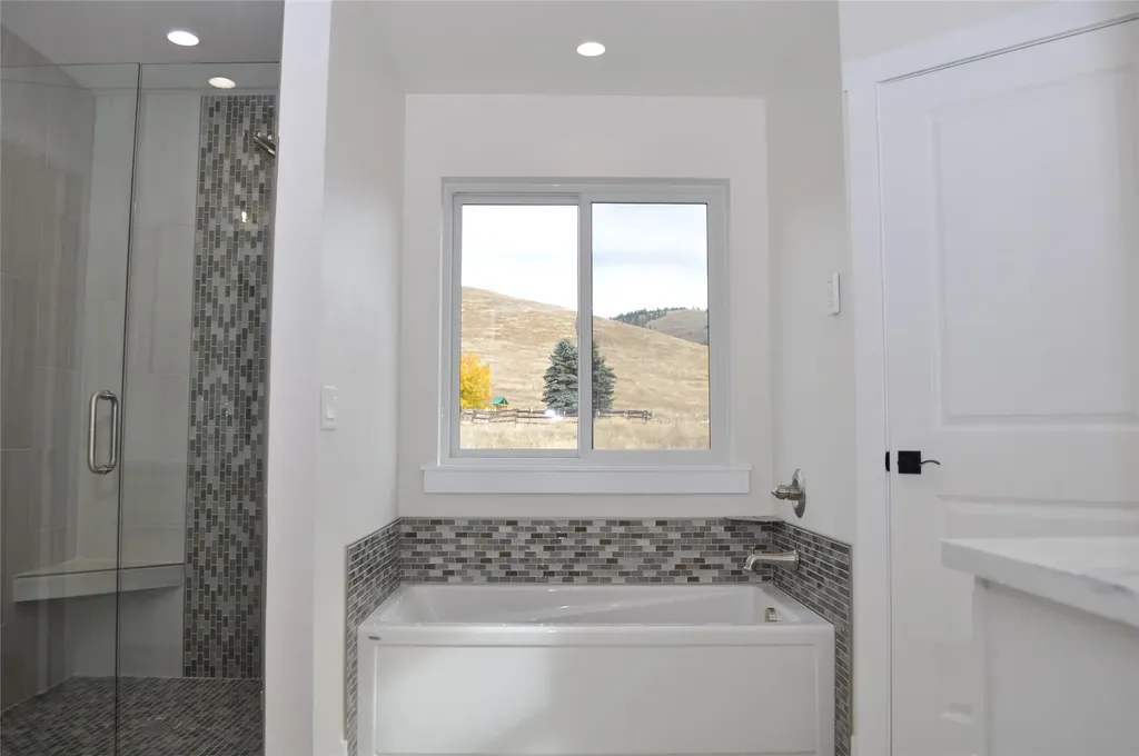32994 Meadow Road Polson MT 59860