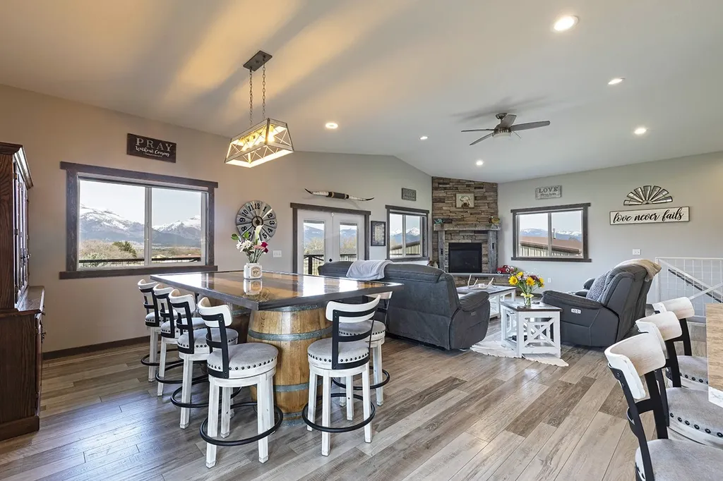 625 Wises Way Corvallis MT 59828