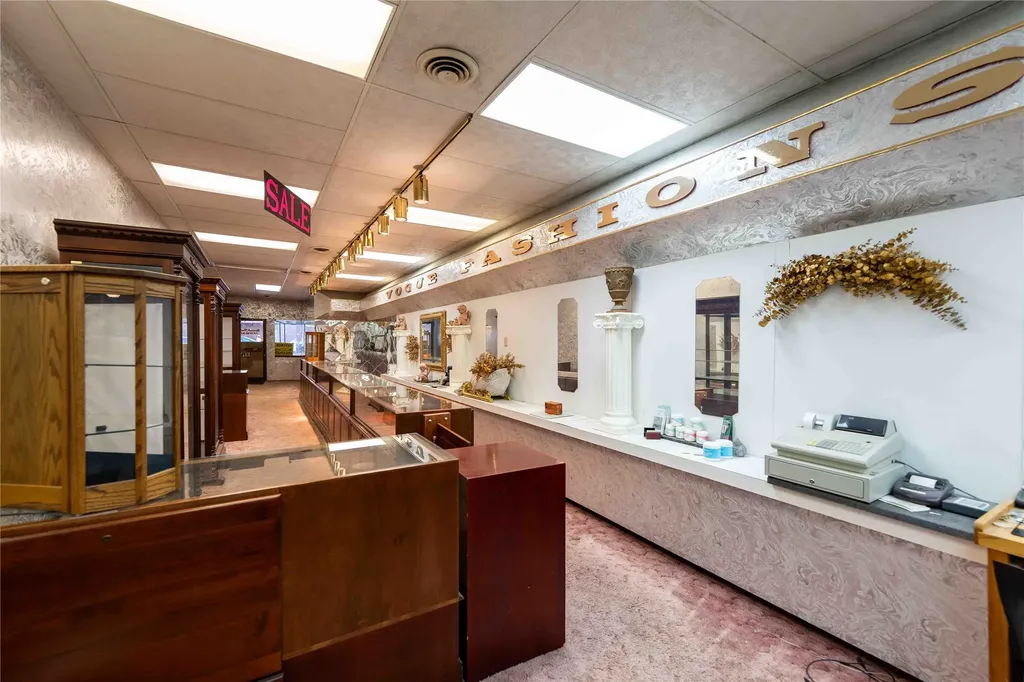 407/409 Central Avenue Great Falls MT 59401