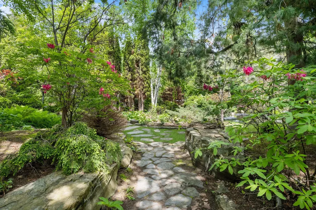 311 Eagle Bend Drive Bigfork MT 59911