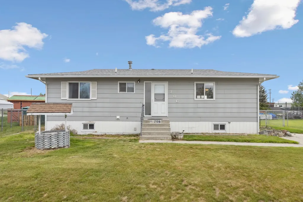 706 Washington Street Deer Lodge MT 59722
