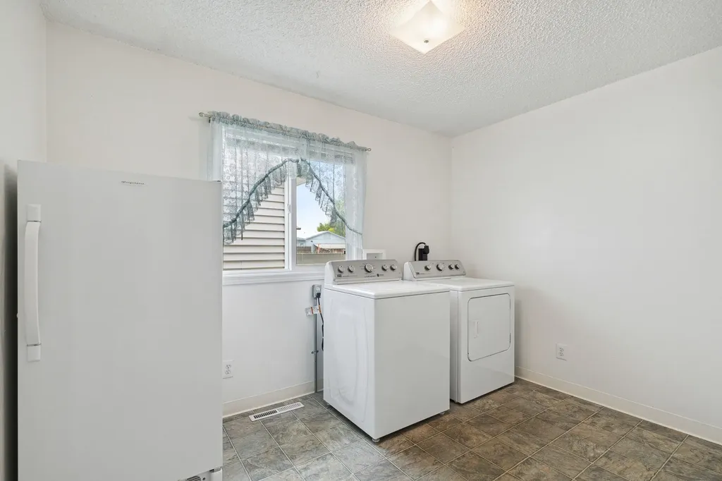 706 Washington Street Deer Lodge MT 59722