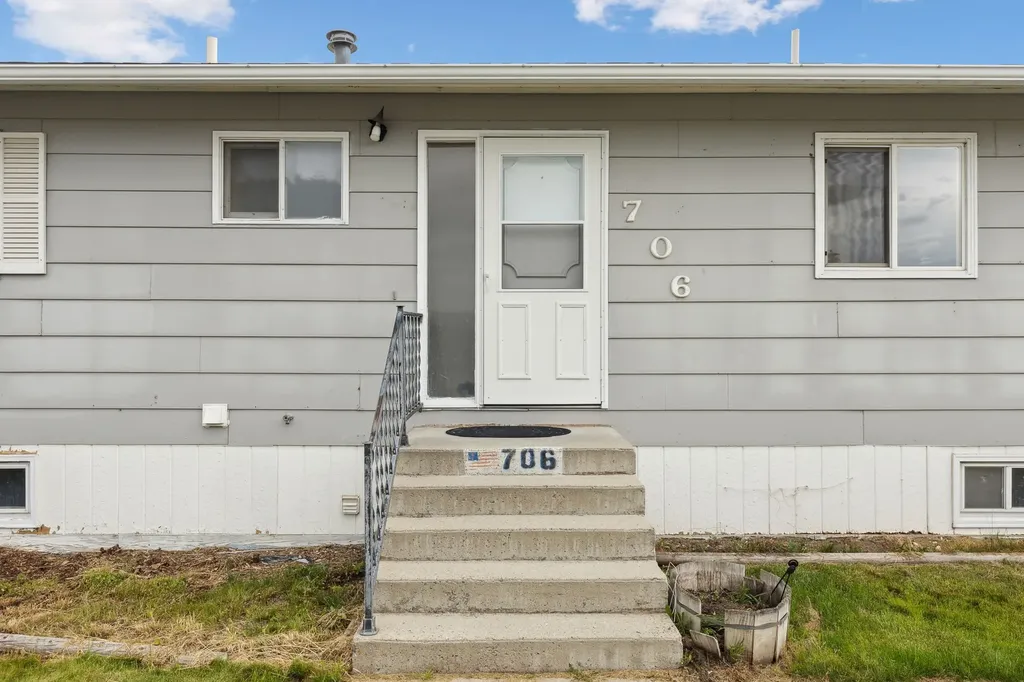 706 Washington Street Deer Lodge MT 59722