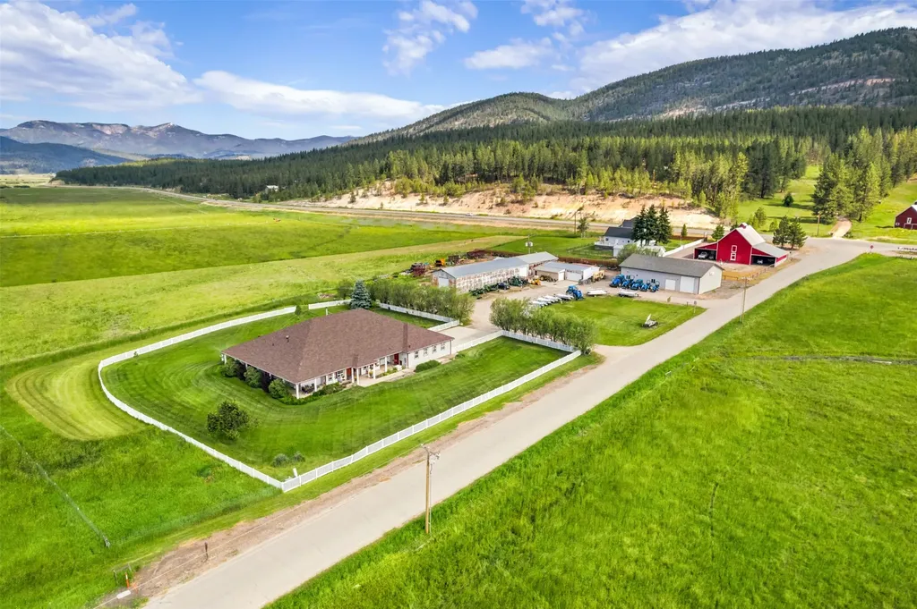 124 Morrison Lane Bonner MT 59823