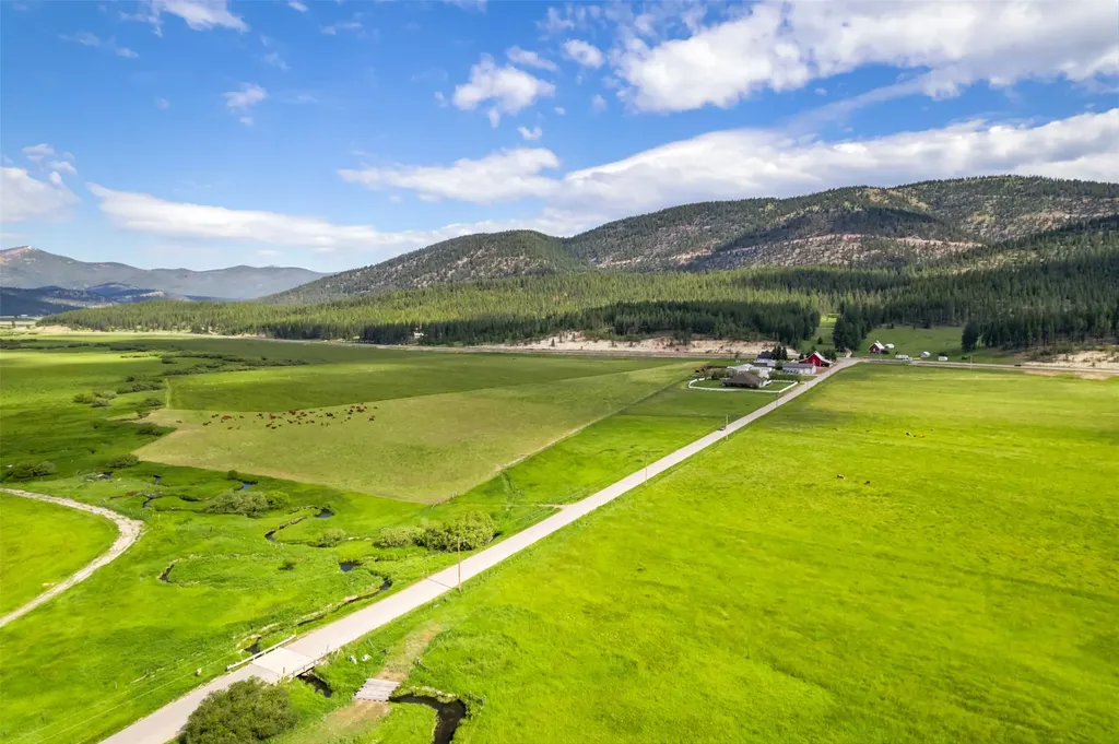 124 Morrison Lane Bonner MT 59823
