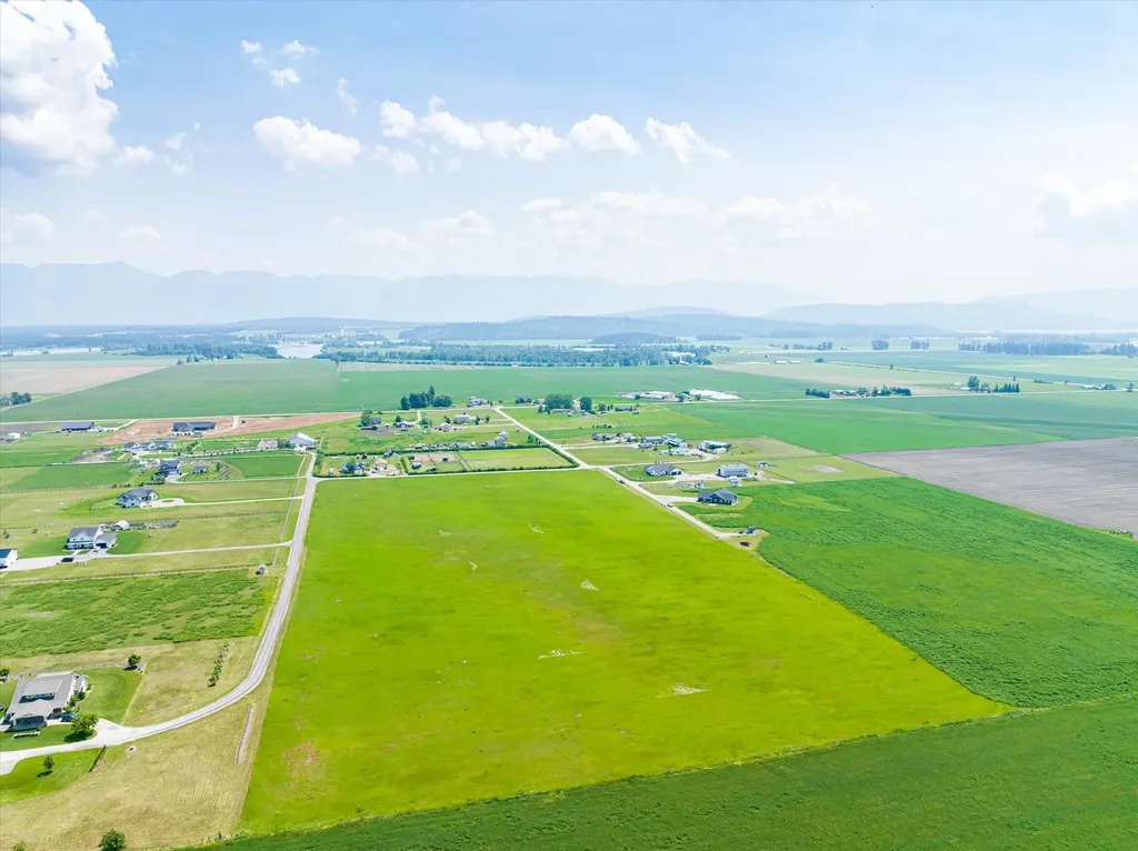 3828 Lower Valley Road Kalispell MT 59901
