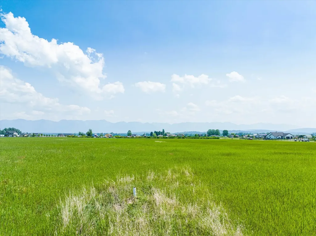 3828 Lower Valley Road Kalispell MT 59901