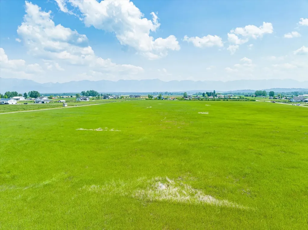 3828 Lower Valley Road Kalispell MT 59901