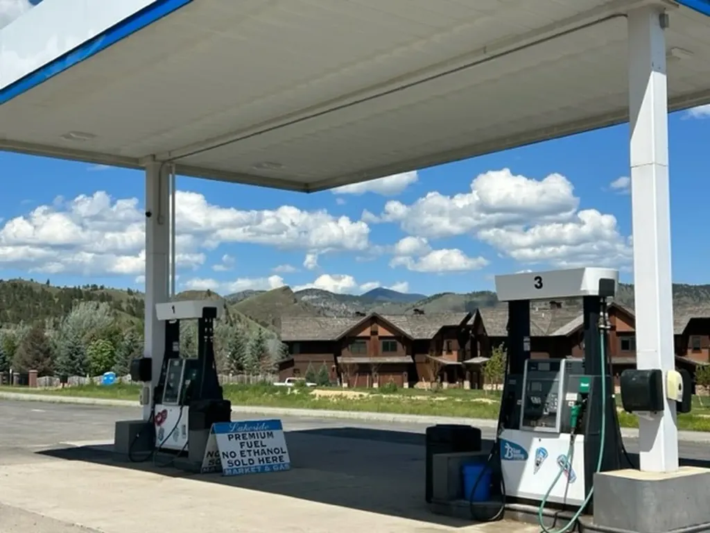 5330 York Road Helena MT 59602