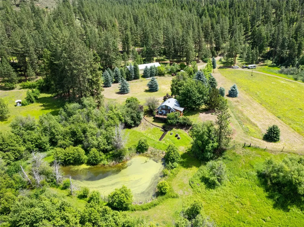 8 Heckman Lane Plains MT 59859