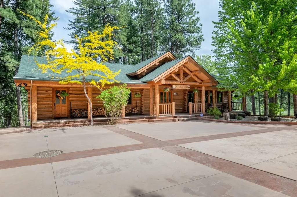 909 Sweathouse Creek Road Victor MT 59875