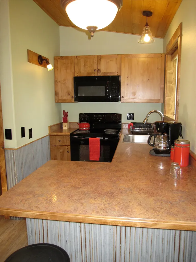7302 Us Highway 2 E Columbia Falls MT 59912