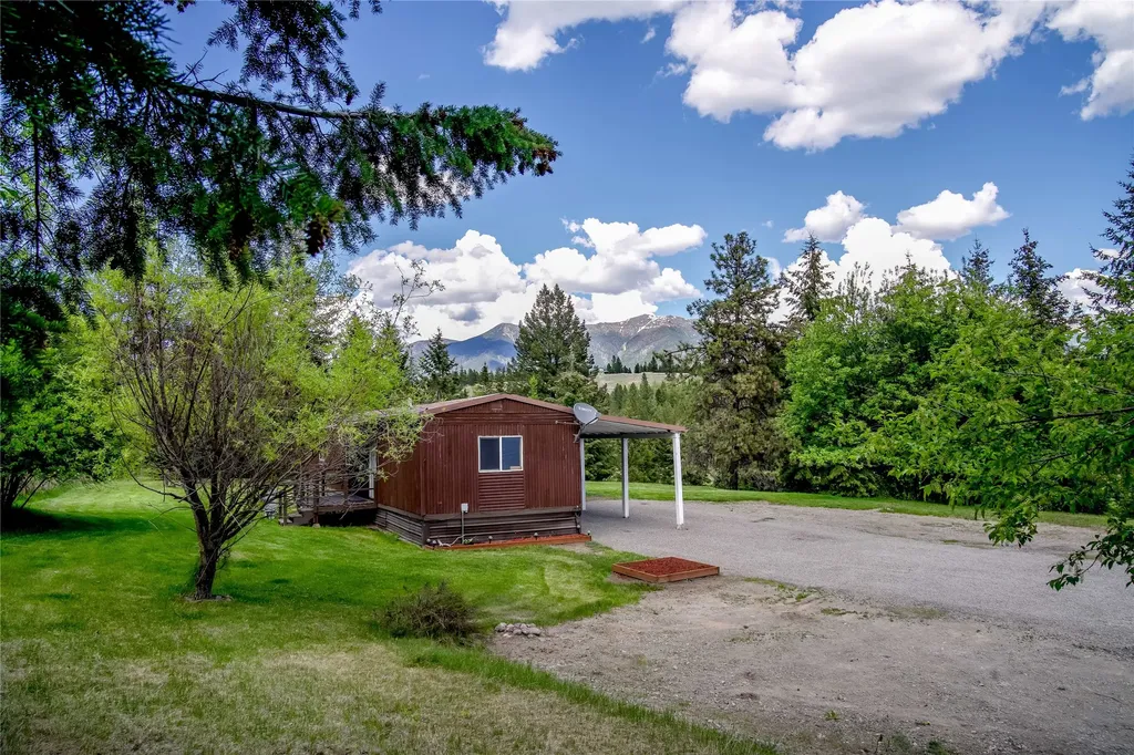 1566 Us Highway 93 S Eureka MT 59917
