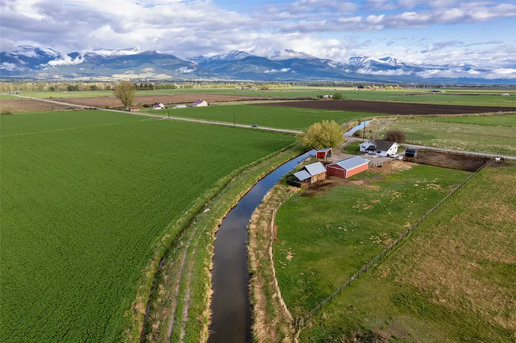 379 N Birch Creek Road Corvallis MT 59828
