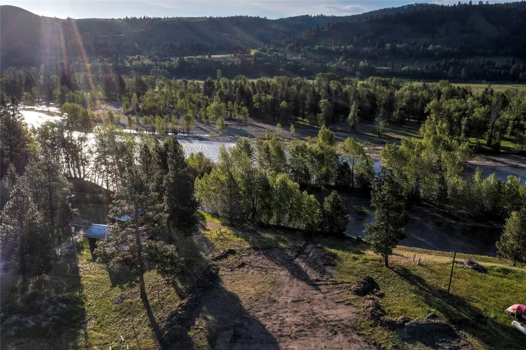 Nhn Trout Lane Hamilton MT 59840
