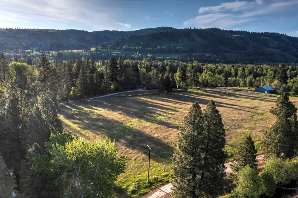Nhn Trout Lane Hamilton MT 59840