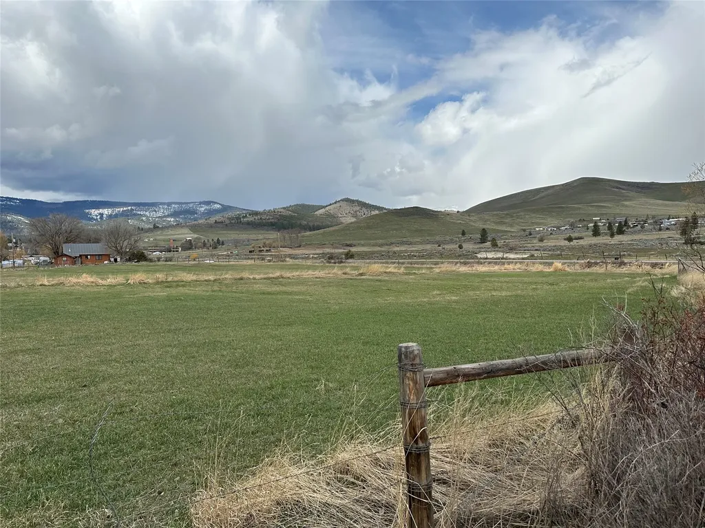 Nhn North Road Hot Springs MT 59845