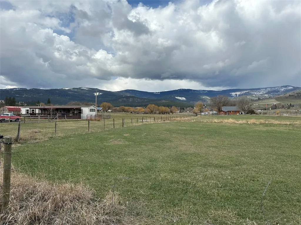Nhn North Road Hot Springs MT 59845