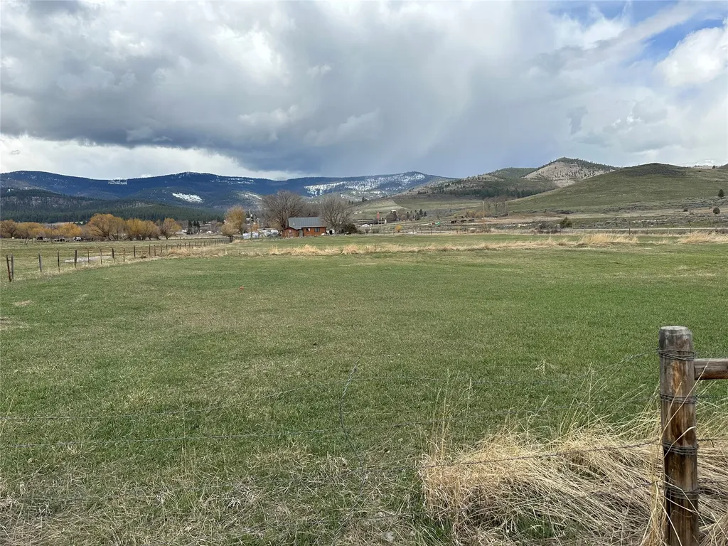 Nhn North Road Hot Springs MT 59845