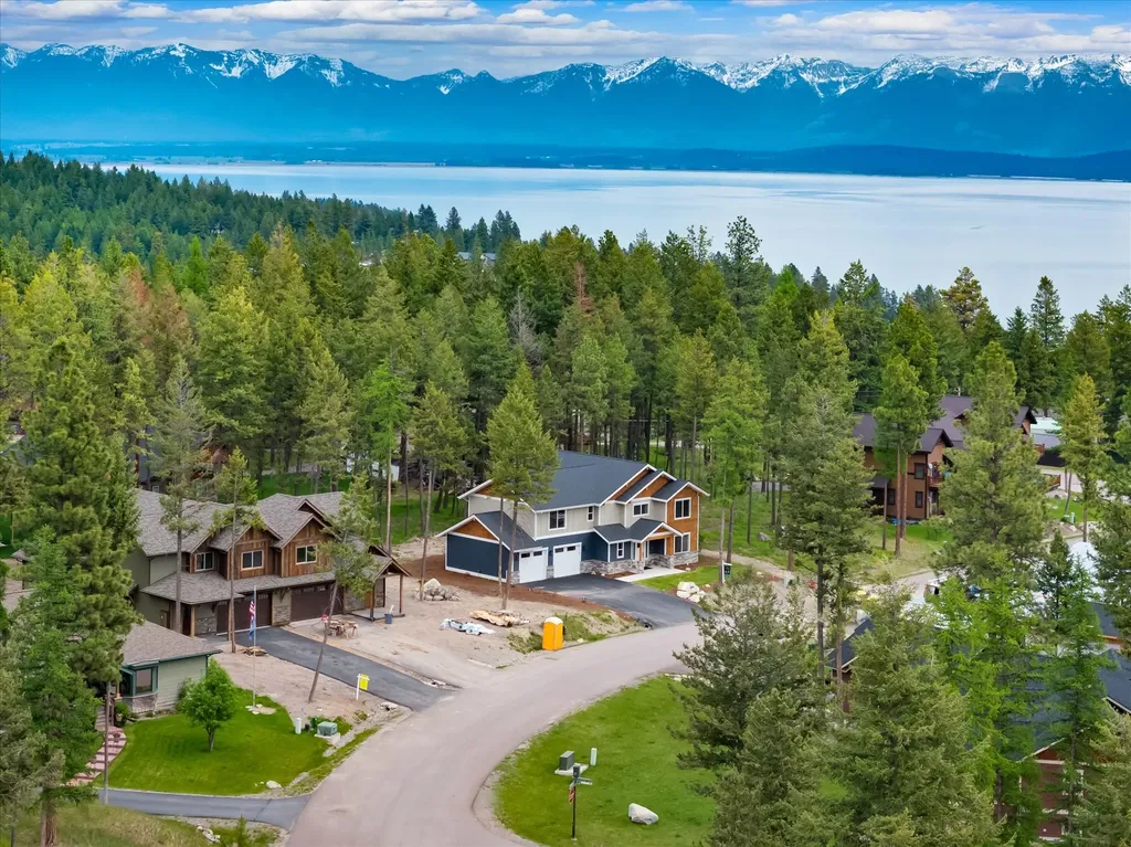 600 Grayling Road Lakeside MT 59922